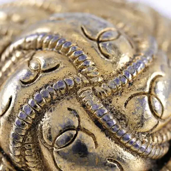 Chanel Clip-On Earrings #228773C81B - Picture 6 of 9